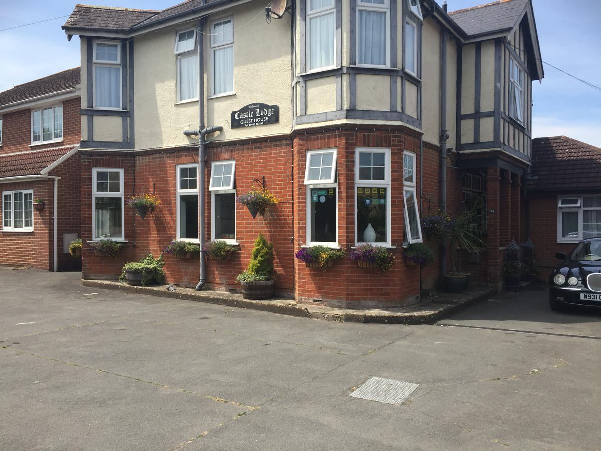 Castle Lodge Guest House Newport  Dış mekan fotoğraf